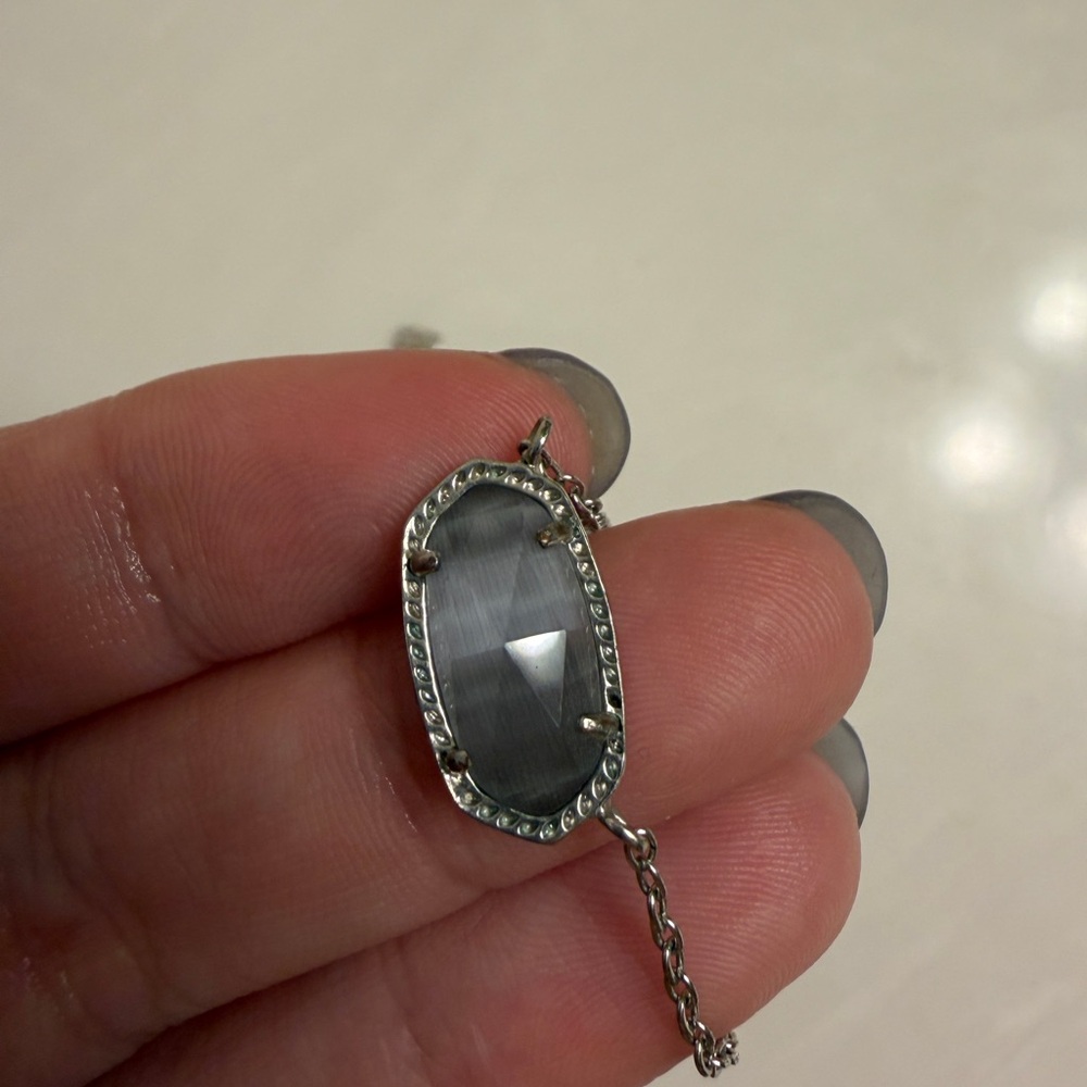 Kendra Scott Elisa Necklace - Picture 3 of 5